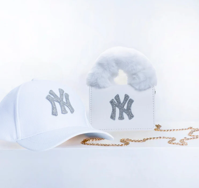 Set Borsa Furry e Cappello con Strass